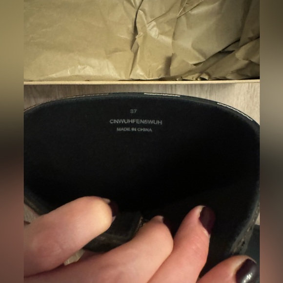 100% authentic Burberry biker rain boot - Picture 11 of 12